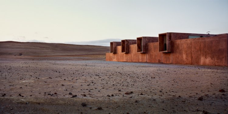 Das Paracas Museum in der Wüste von Barclay&Crousse Architekten.